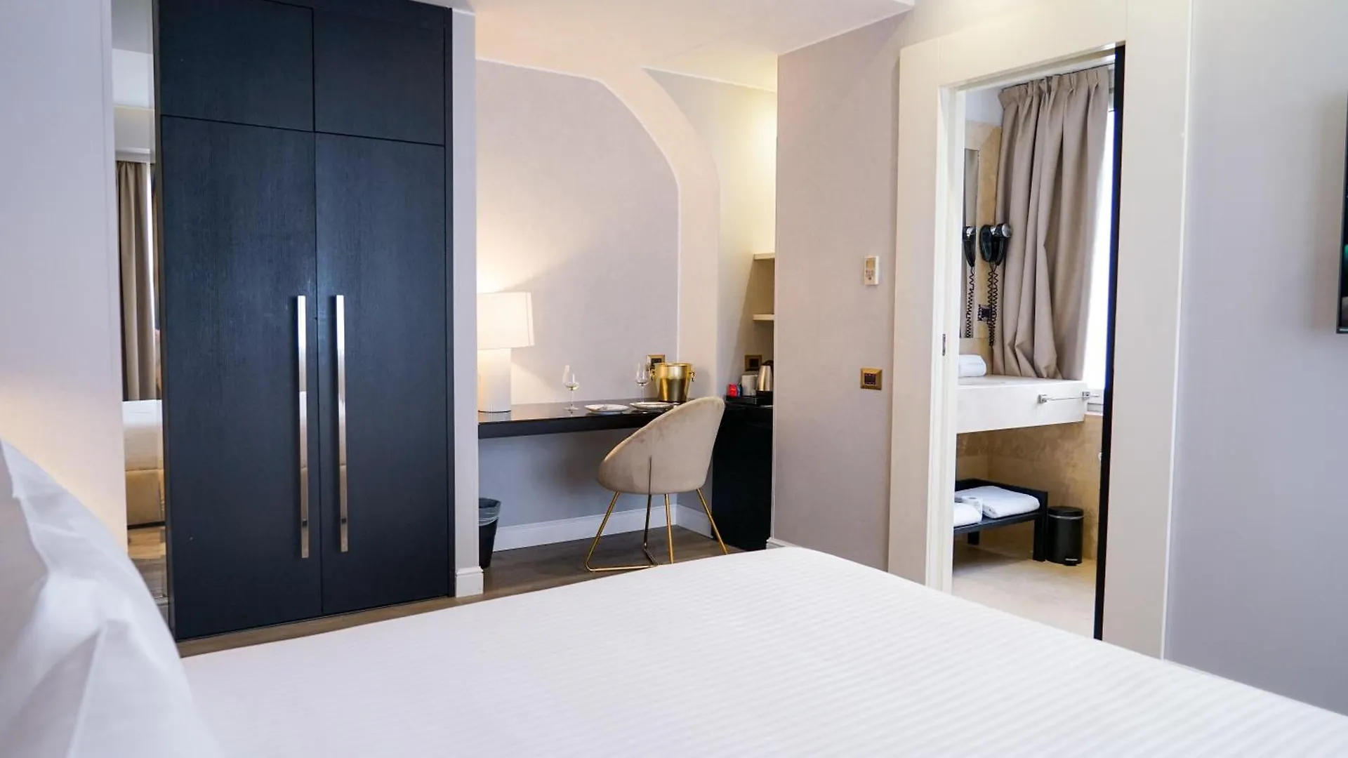 The Unique Hotel Mediolan