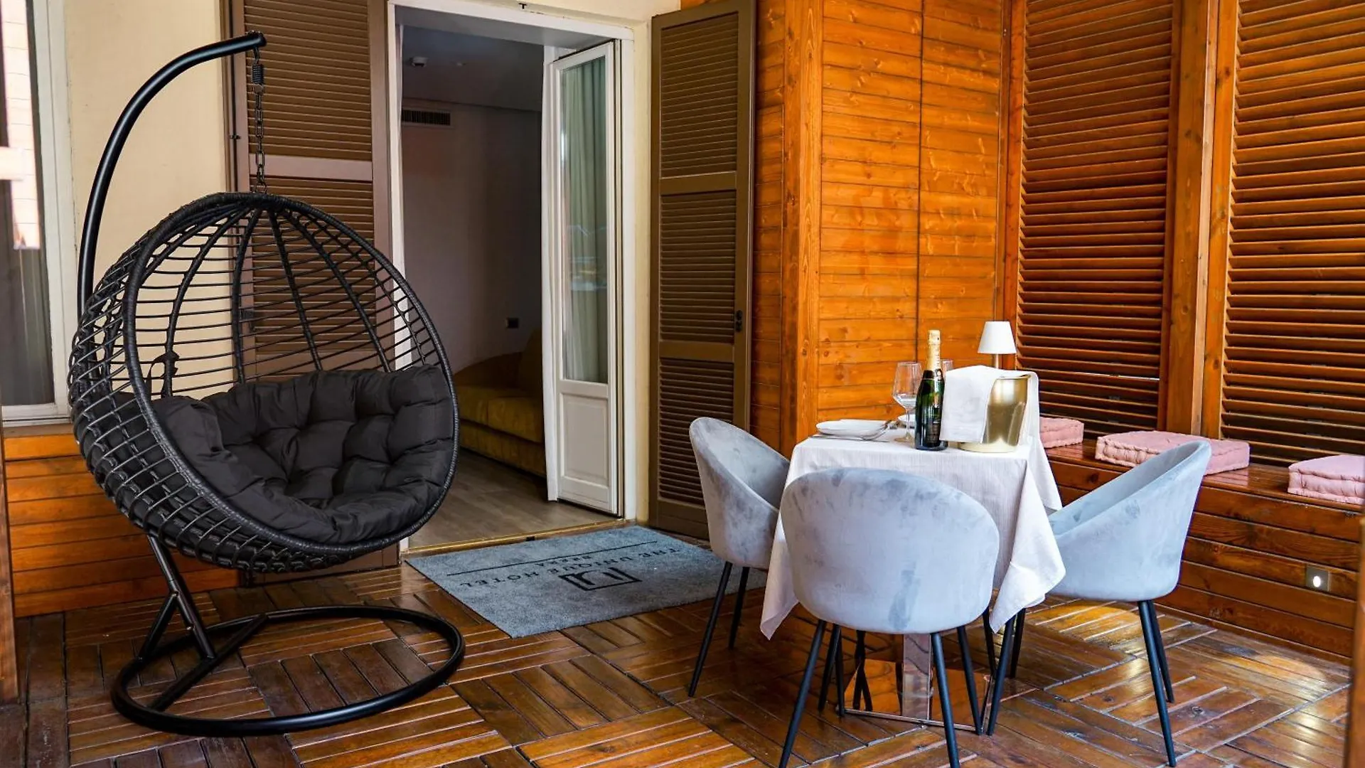 ****  The Unique Hotel Mediolan Włochy