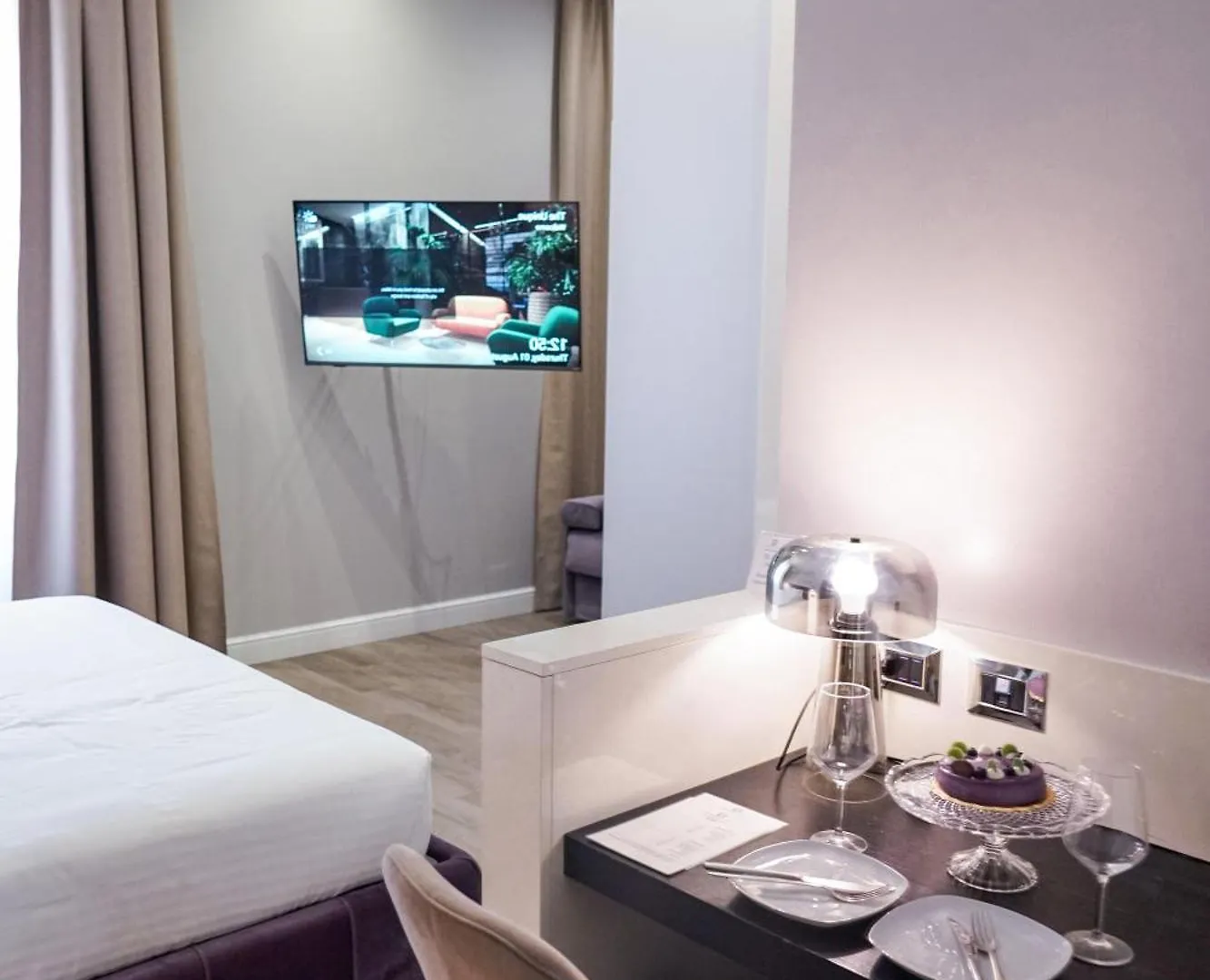 ****  The Unique Hotel Mediolan Włochy